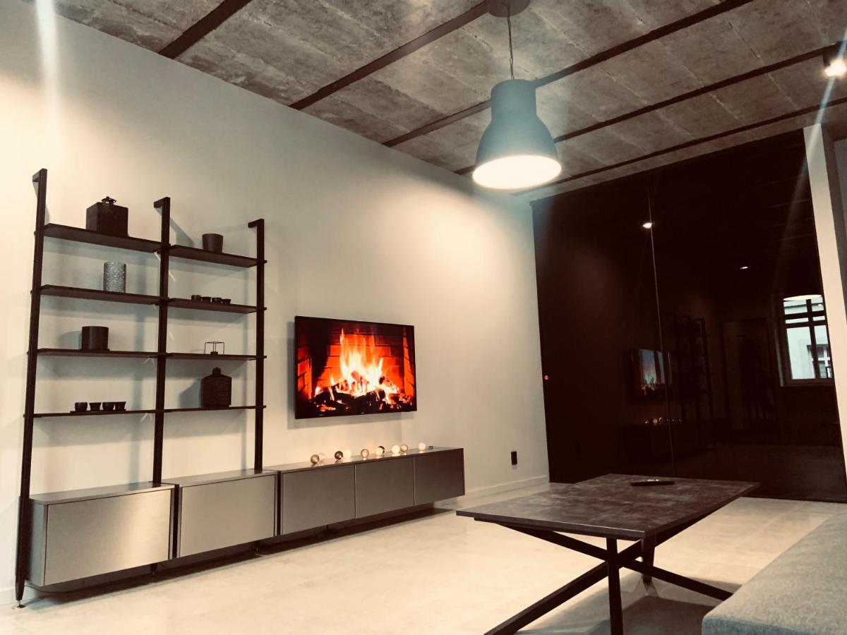 5 Star Apartments - Luxury & Comfort 옐레니아구라 외부 사진