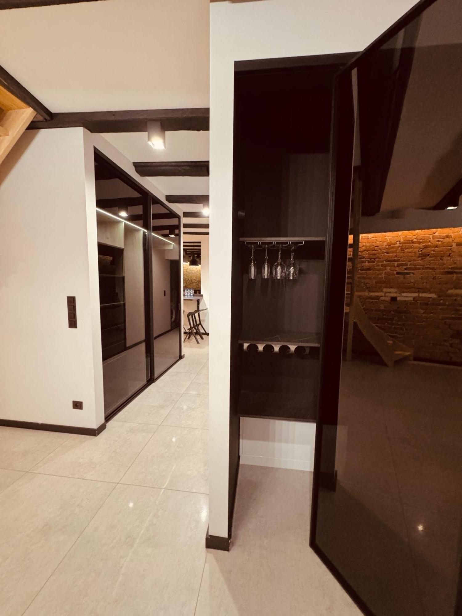 5 Star Apartments - Luxury & Comfort 옐레니아구라 외부 사진