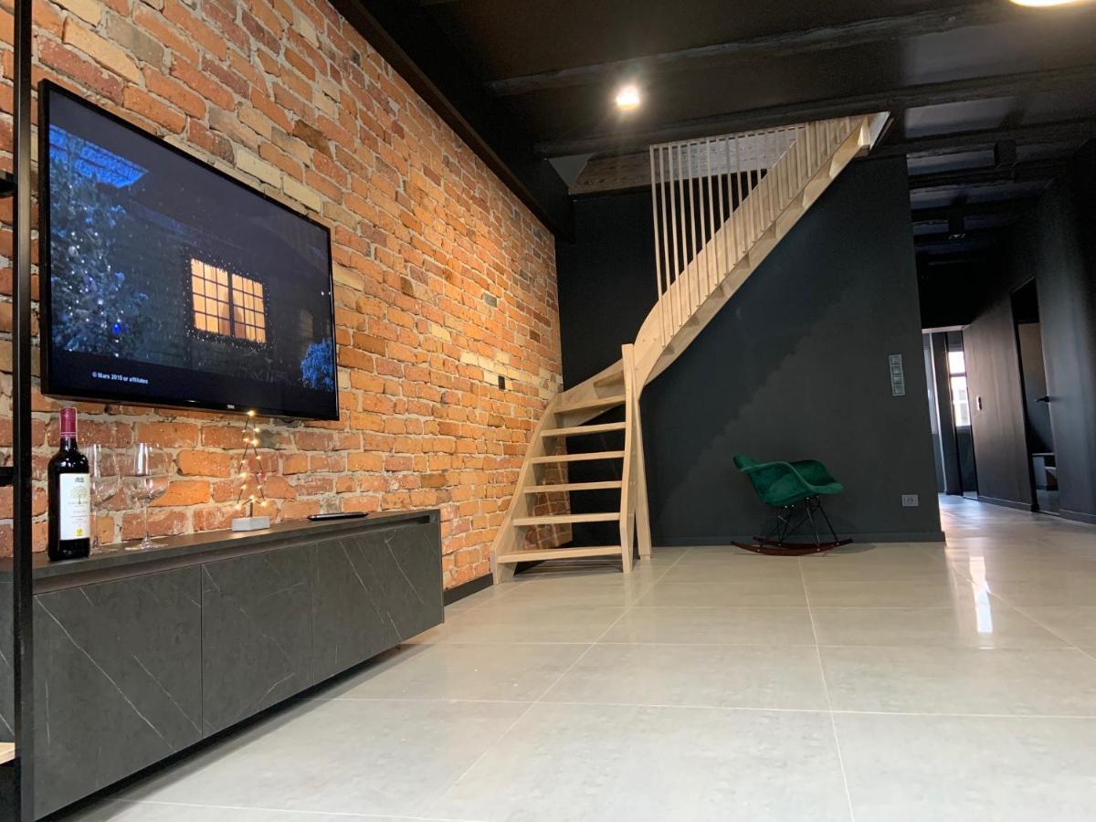 5 Star Apartments - Luxury & Comfort 옐레니아구라 외부 사진